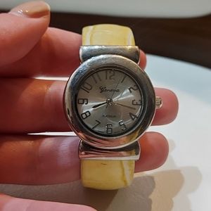 Geneva old school wrist watch